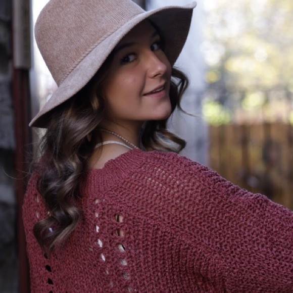 Meet your Posher, Kamryn - Picture 1 of 1